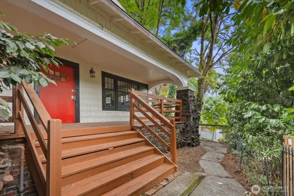 2109 Aurora Avenue N, Seattle, WA 98109