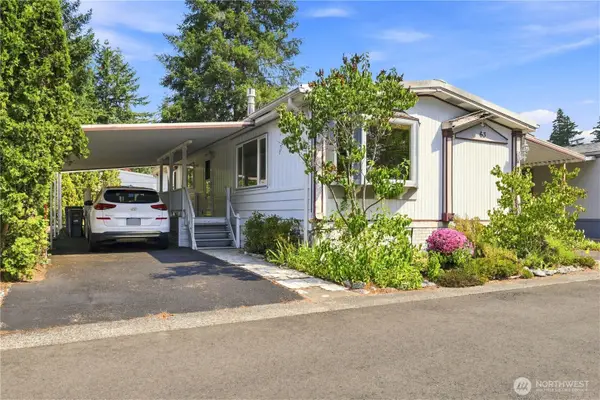 18425 NE 95th Street #63, Redmond, WA 98052