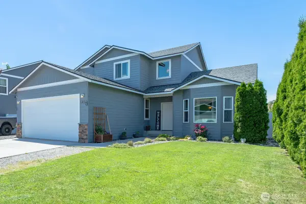 1450 Denny Place, Rock Island, WA 98850