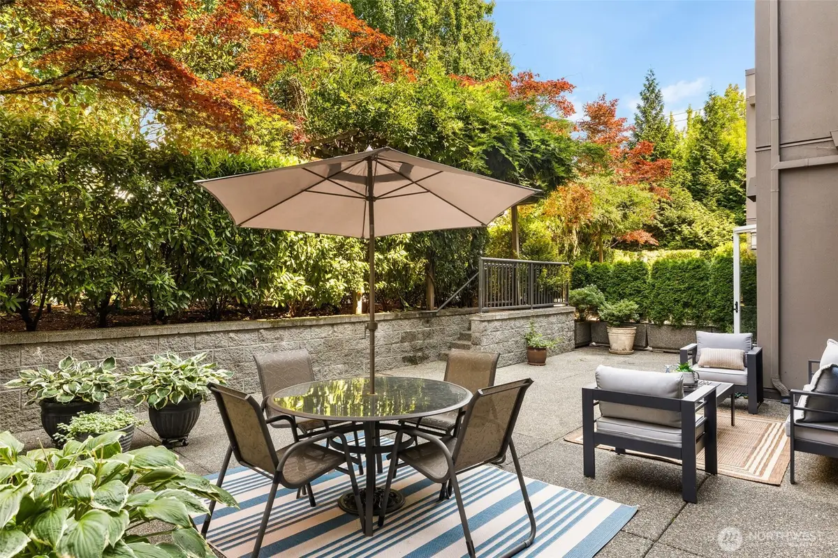 615 6th Street #107, Kirkland, WA 98033 - #1