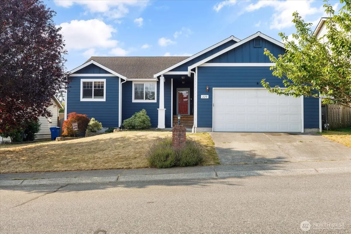 229 NW Cherry Hill Loop, Oak Harbor, WA 98277 - #1
