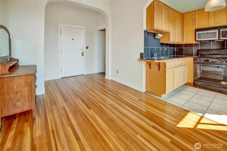 22 John Street #5, Seattle, WA 98109 - #3