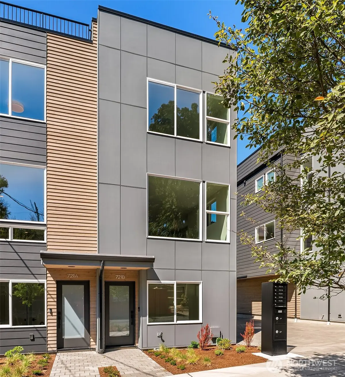721 15th Avenue #B, Seattle, WA 98122 - #1
