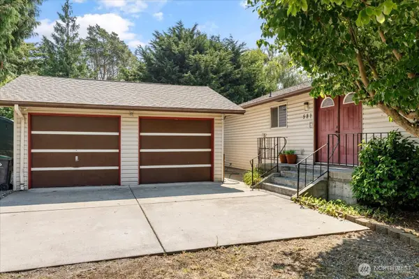 581 Olympic View Drive, Coupeville, WA 98239