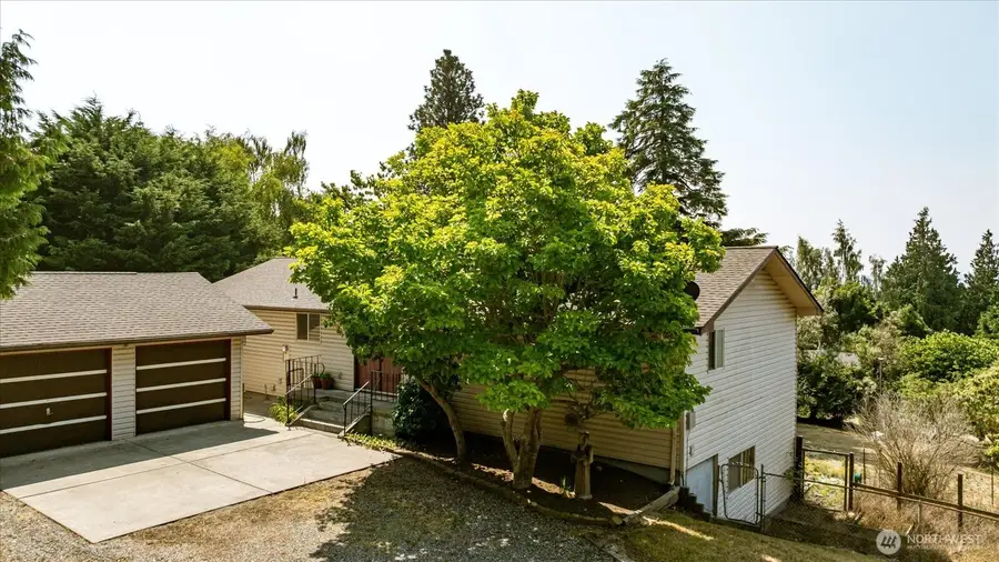 581 Olympic View Drive, Coupeville, WA 98239 - #2