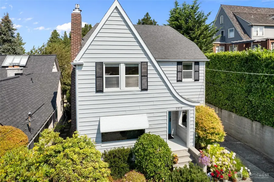 2910 W Crockett Street, Seattle, WA 98199 - #2