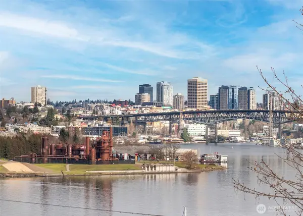 2040 Waverly Place N #301, Seattle, WA 98109