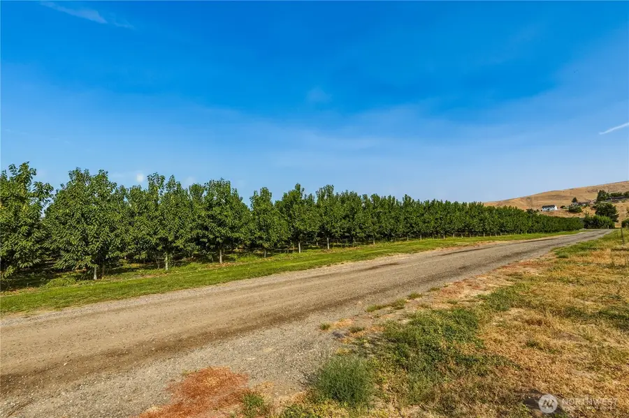 0 NE 5th St, East Wenatchee, WA 98802 - #2