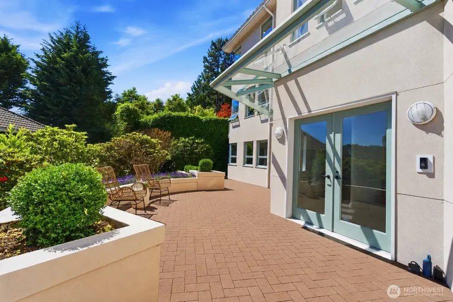 7432 E Mercer Wy, Mercer Island, WA 98040 - #3
