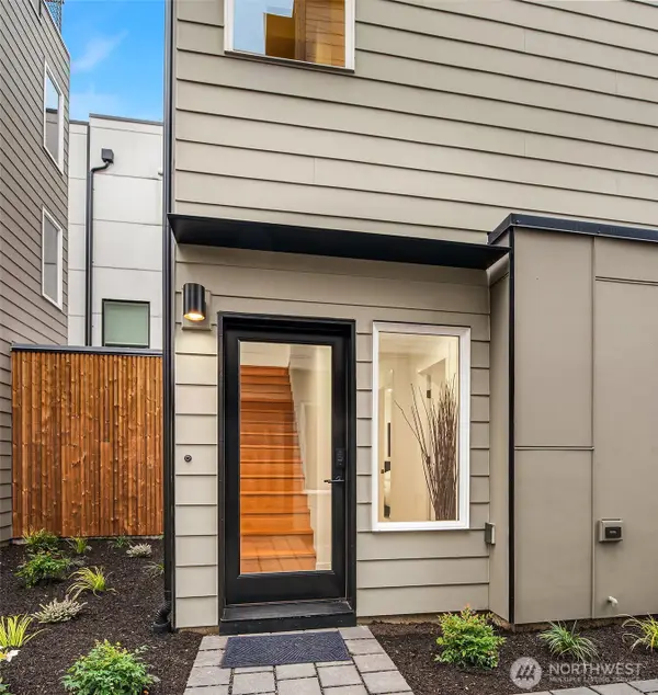 1455 22nd Avenue #A, Seattle, WA 98122
