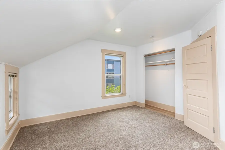 709 NE 43rd Street, Seattle, WA 98105 - #3