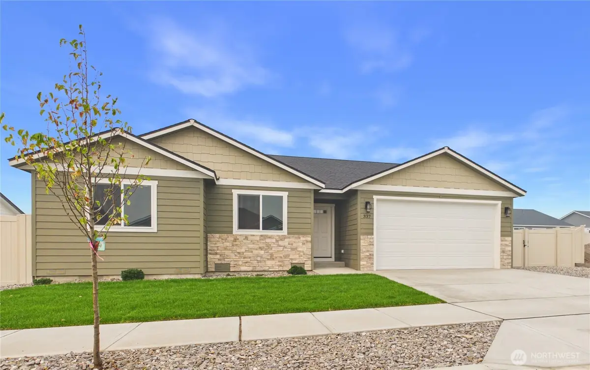 337 Emma Drive, Wenatchee, WA 98801 - #1