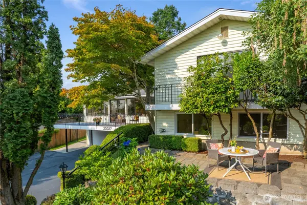 20027 106th Avenue Ne, Bothell, WA 98011