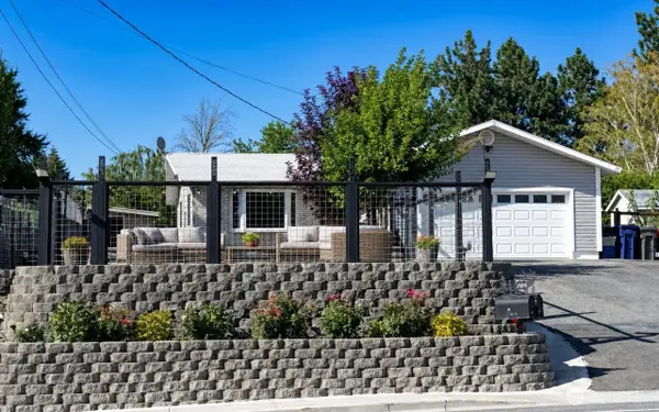2207 Grant Road, East Wenatchee, WA 98802