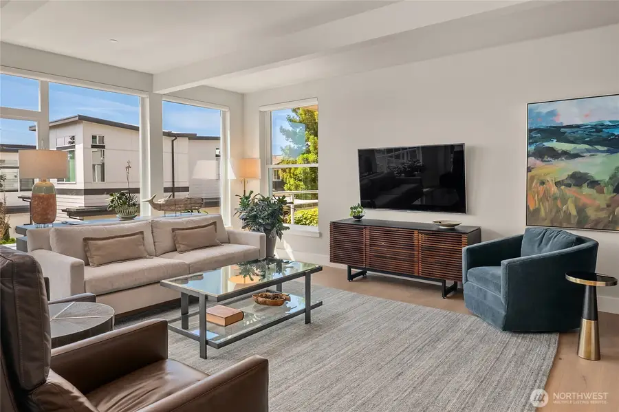 631 Market St W #202, Kirkland, WA 98033 - #2