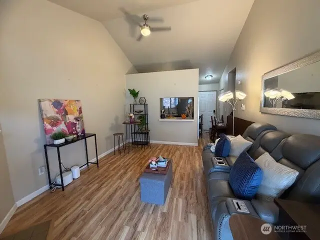 3302 I Street Ne #B203, Auburn, WA 98002 - #3