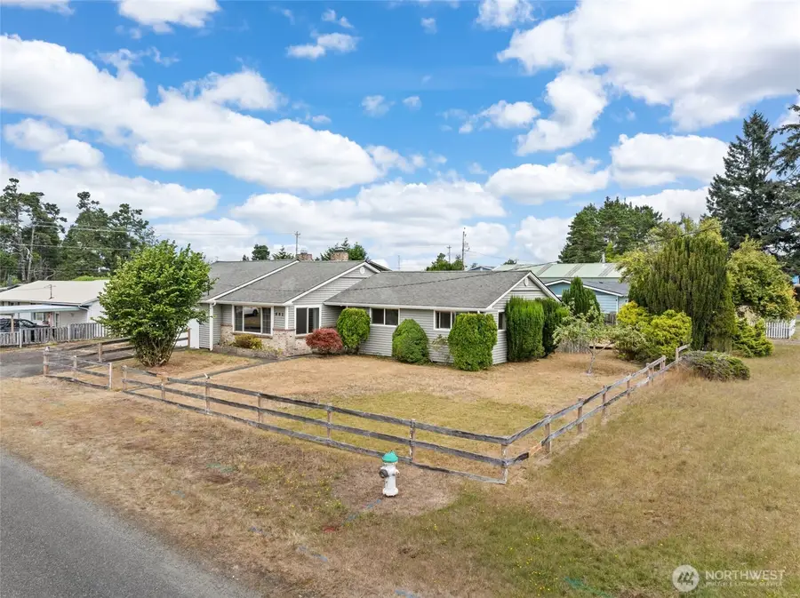 682 S Broadway, Westport, WA 98595 - #2