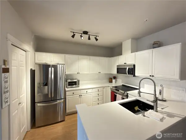 15026 40th Avenue W #2-401, Lynnwood, WA 98087