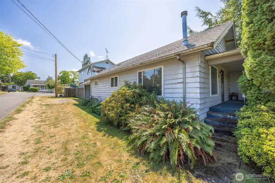 202 S 7th Street, Mount Vernon, WA 98274 - #3