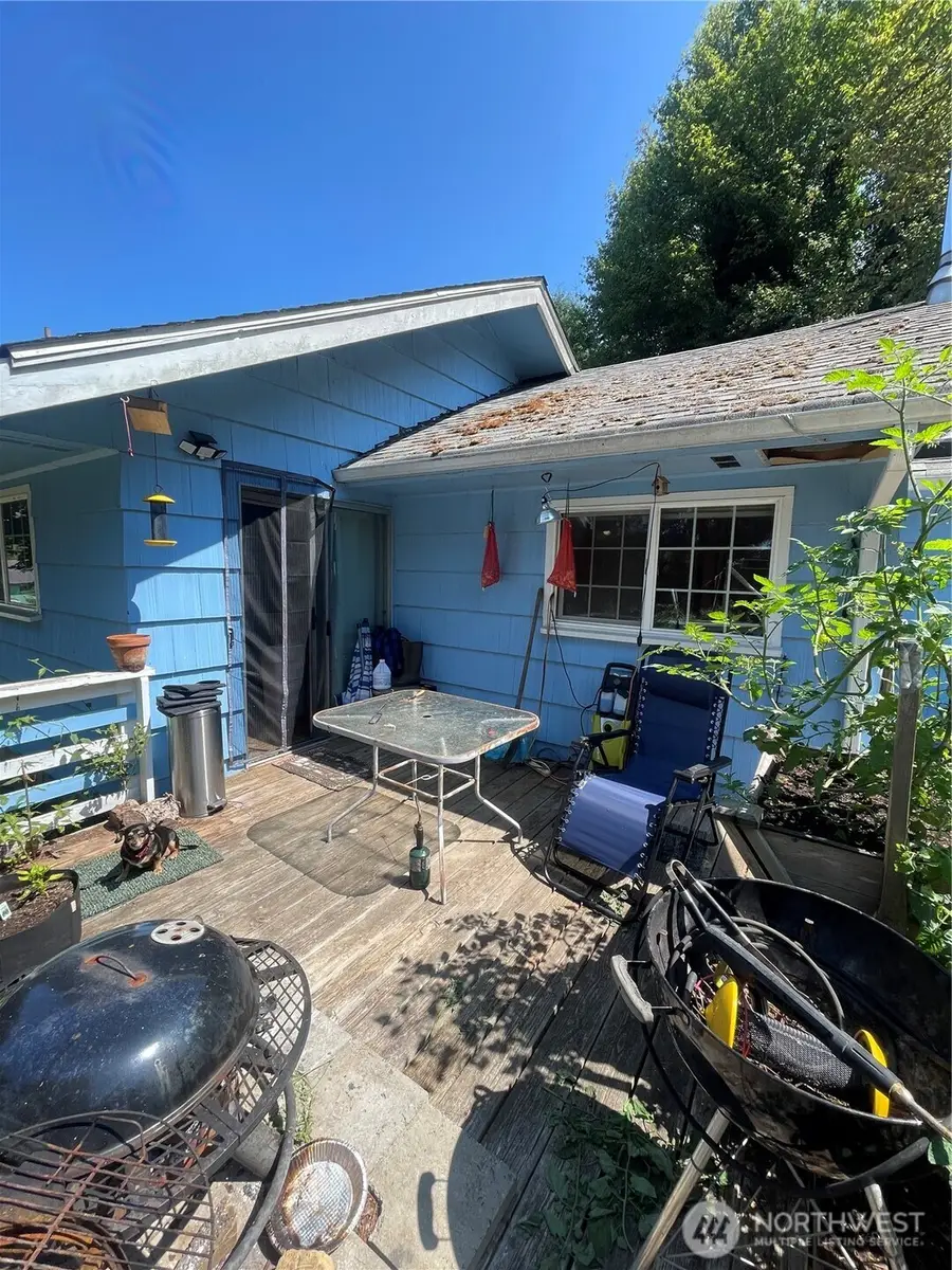 1323 Morris Street, Raymond, WA 98577 - #2