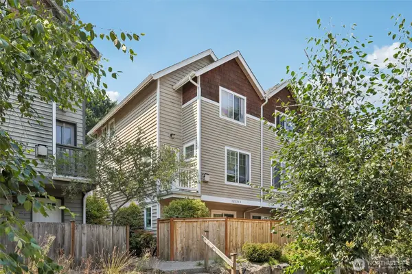 12333 28th Avenue Ne #B, Seattle, WA 98125