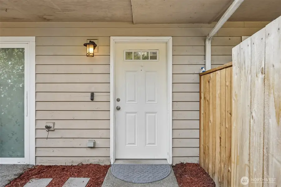 12333 28th Avenue Ne #B, Seattle, WA 98125 - #2