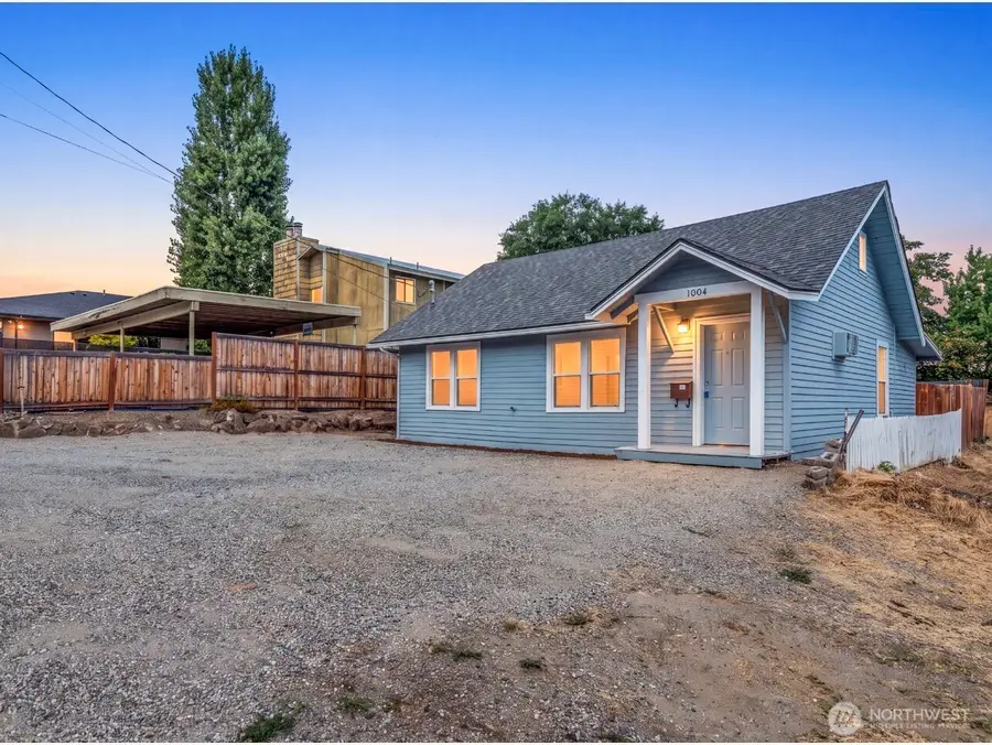 1004 5th Street, Wenatchee, WA 98801 - #2