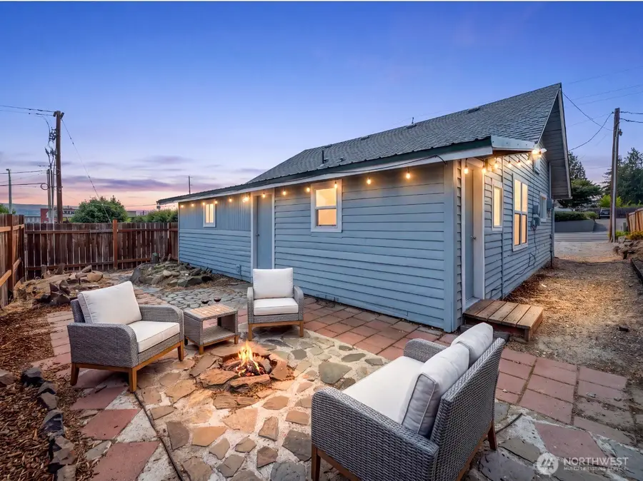 1004 5th Street, Wenatchee, WA 98801 - #3
