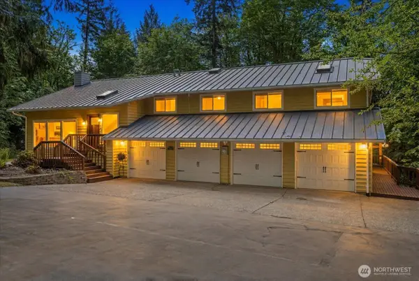 23811 NE 43rd Street, Redmond, WA 98053