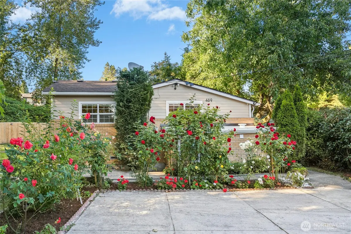 469 Maple Avenue Sw, Renton, WA 98057 - #1