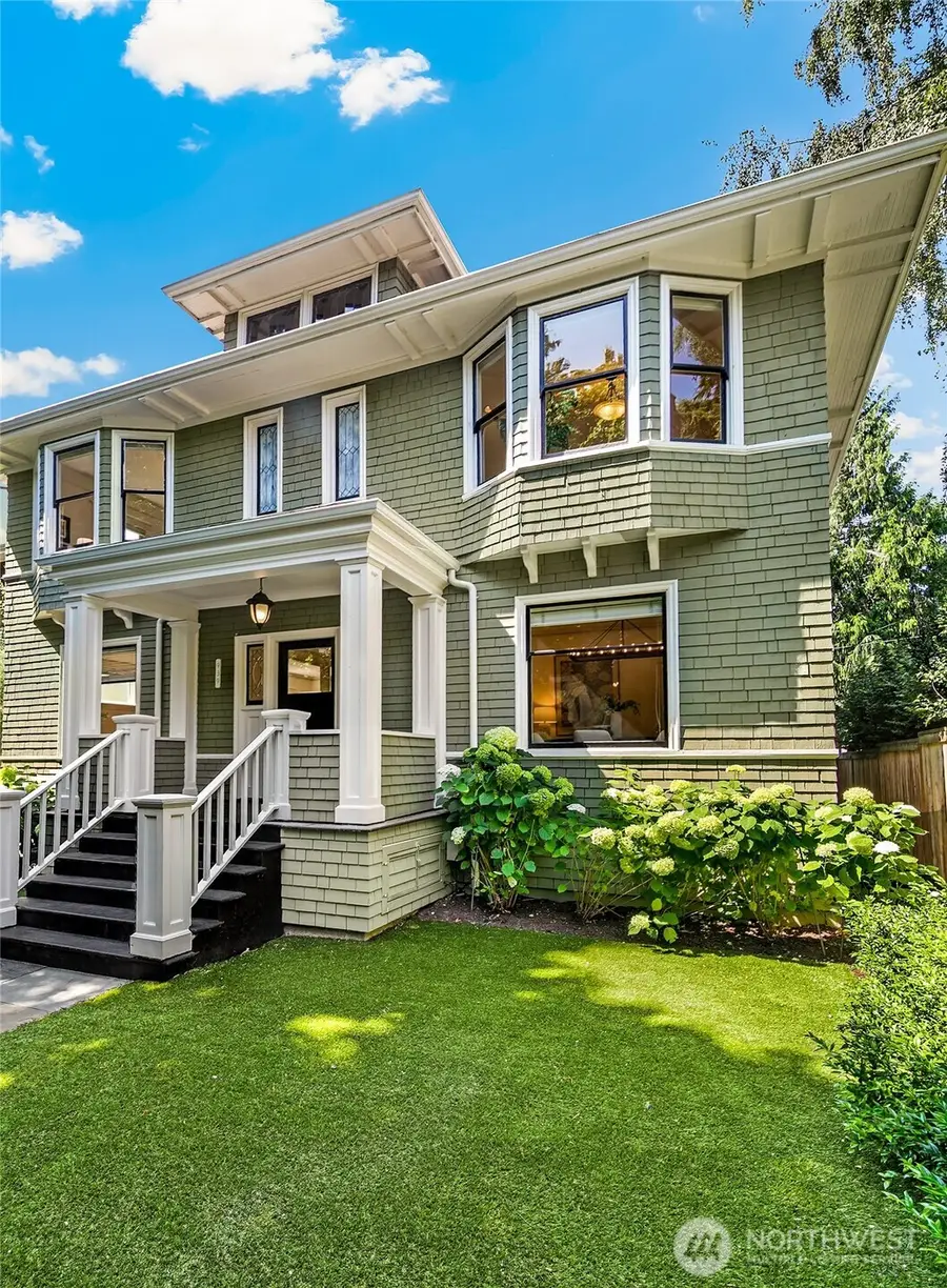 939 13th Avenue E, Seattle, WA 98102 - #2