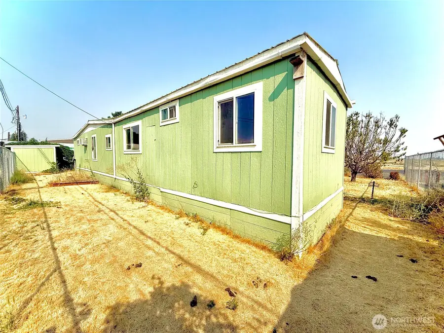 4354 NE Roberts Pl #A14, Moses Lake, WA 98837 - #3