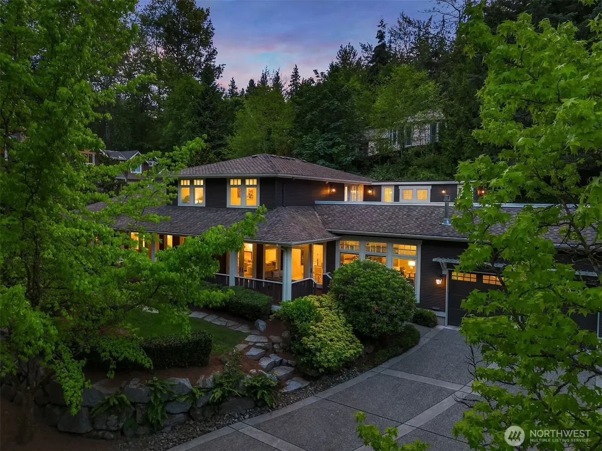 3811 97th Avenue Ne, Kirkland, WA 98033 - #1
