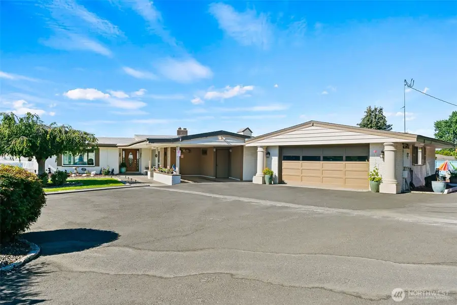 714 N 58th Avenue, Yakima, WA 98908 - #3