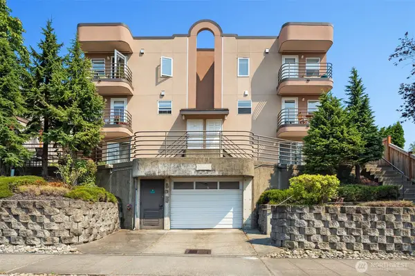 3216 14th Avenue W #202, Seattle, WA 98119