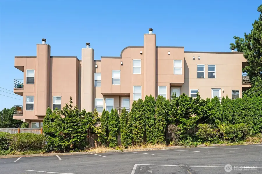 3216 14th Avenue W #202, Seattle, WA 98119 - #2