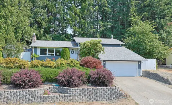 543 NE Conifer Drive, Bremerton, WA 98311