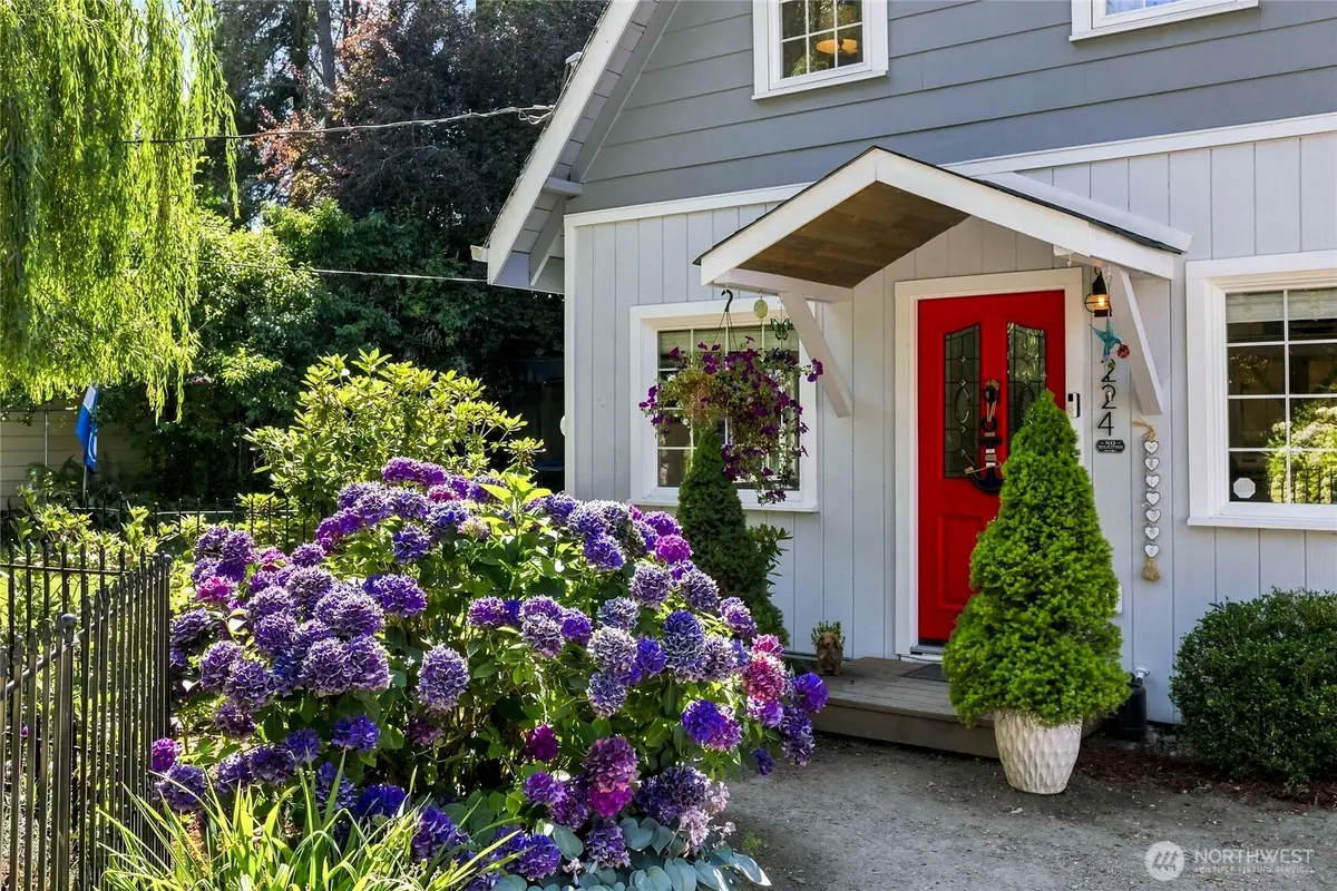 1224 West Avenue, Port Orchard, WA 98366 - #1