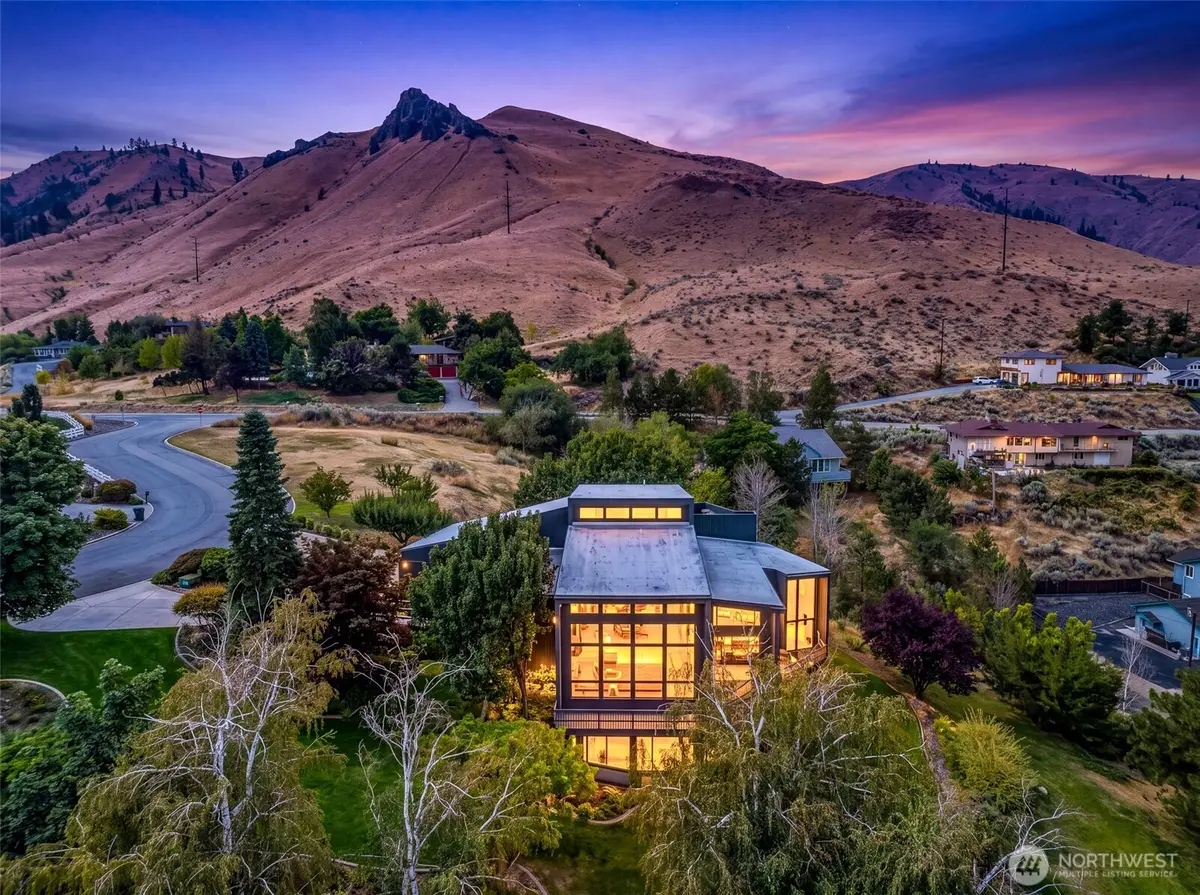 916 Skyline Place, Wenatchee, WA 98801 - #1