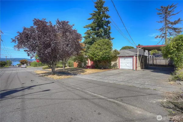 4525 N Gove Street, Tacoma, WA 98407