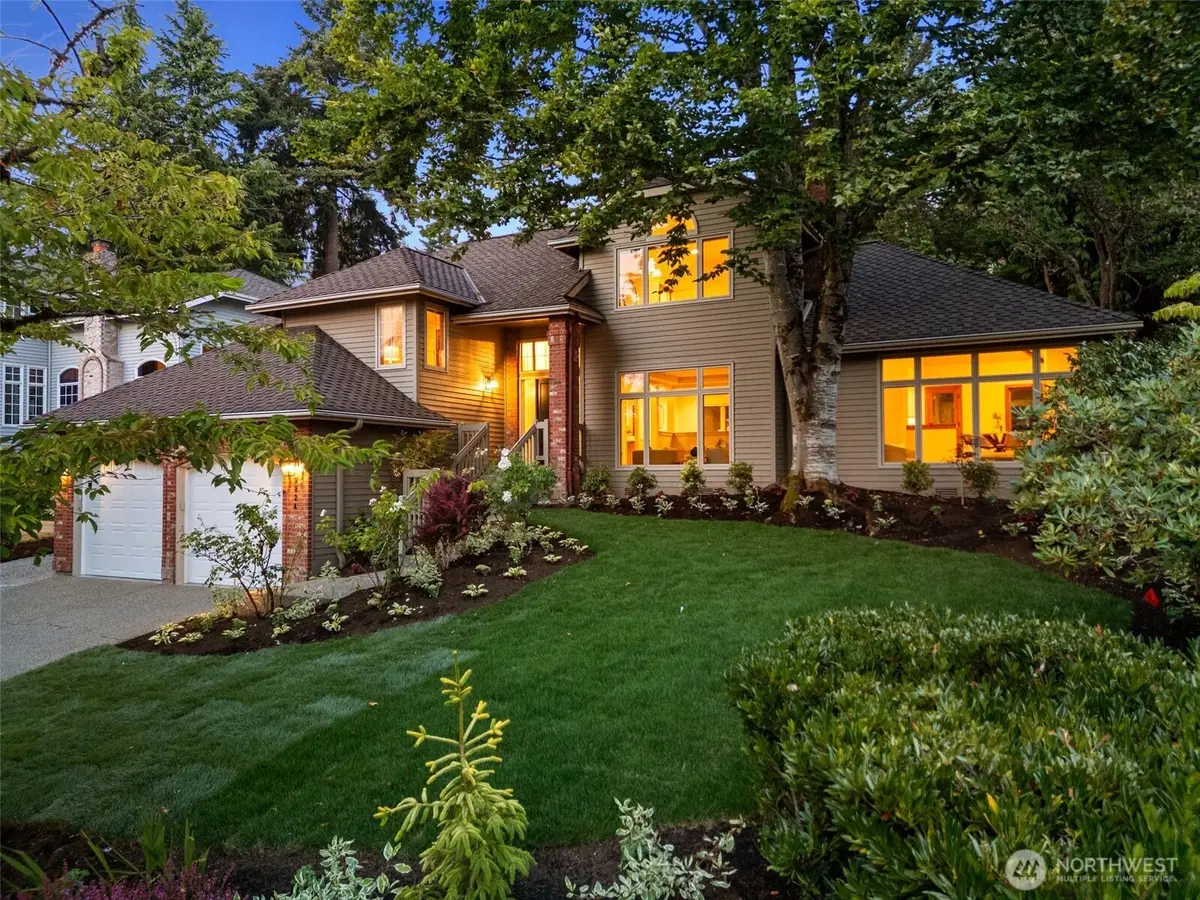 9824 111th Avenue Ne, Kirkland, WA 98033 - #1