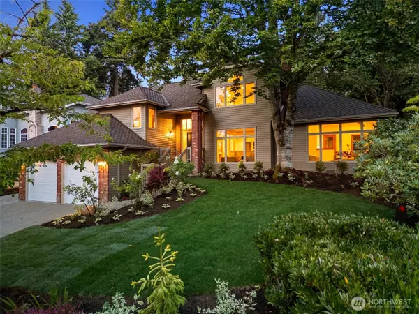 9824 111th Avenue Ne, Kirkland, WA 98033