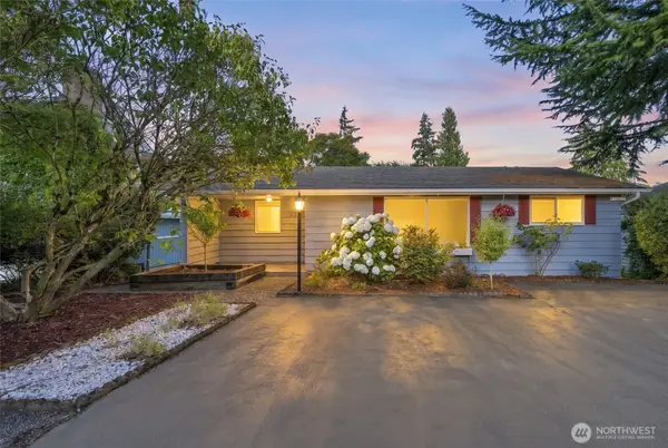 11526 3rd Avenue Ne, Seattle, WA 98125