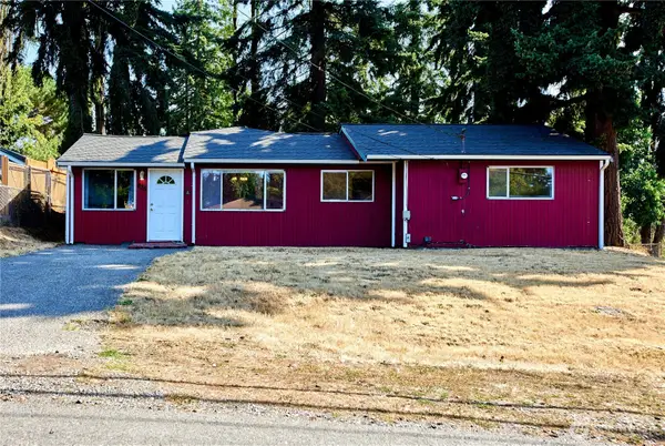 835 SW 306th Street, Federal Way, WA 98023