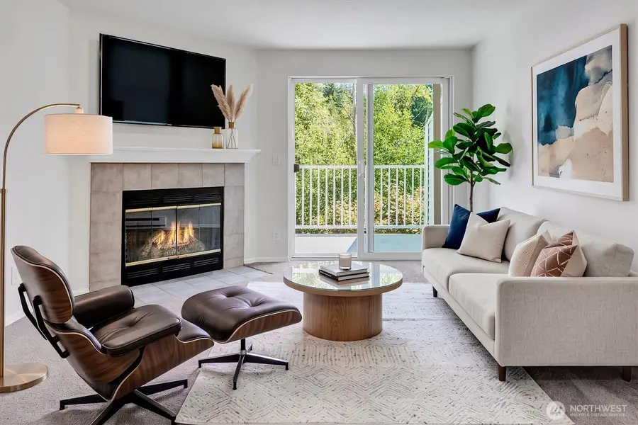 12740 NE 10th Place #E305, Seattle East, WA 98055 - #3