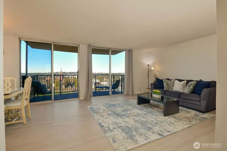 4540 8th Avenue Ne #1605, Seattle, WA 98105 - #3