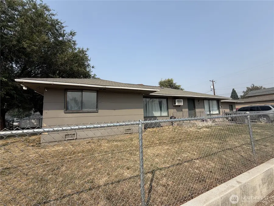915 Se 4th Ave, Quincy, WA 98848 - #2