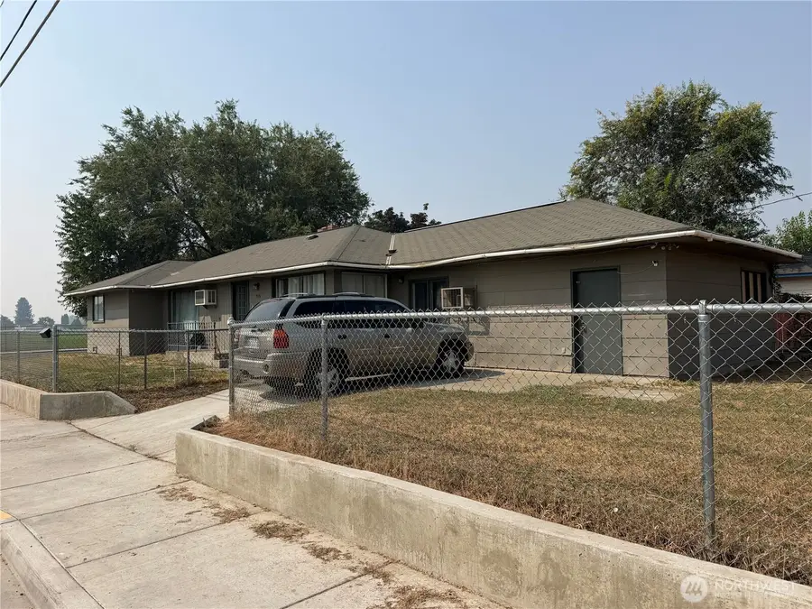 915 Se 4th Ave, Quincy, WA 98848 - #3