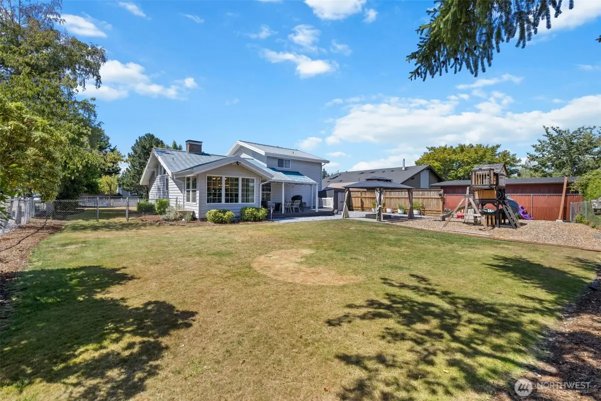 284 S 2nd Street, Buckley, WA 98321 - #1