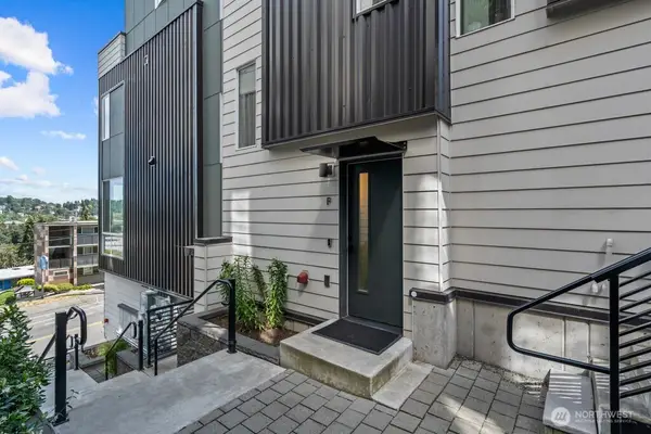 3104 SW Avalon Way #F, Seattle, WA 98126